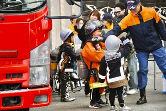 約20の体験ブースが準備された会場