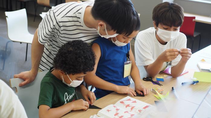 学生と地域小学生の夏休み交流イベントが「つながるめ」で開催されました