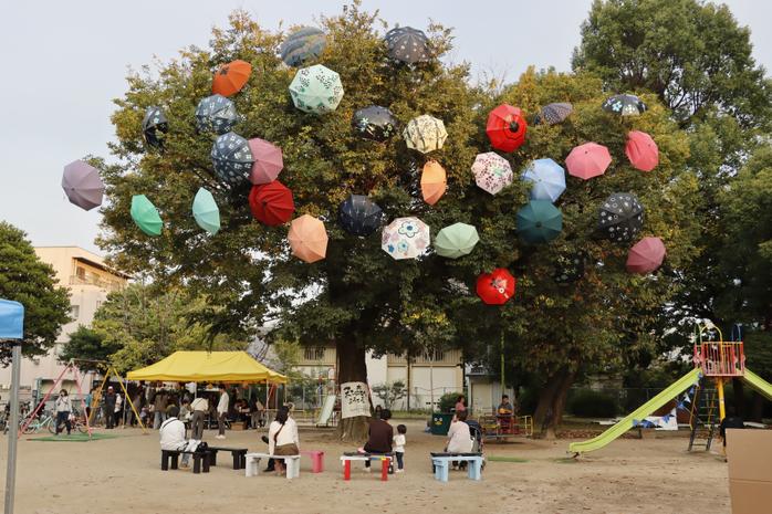 経済学部文化経済学科の学生が演出　2025「久留米まちなか美術館」