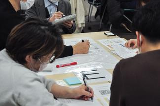 検討の様子