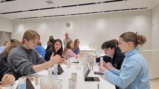 資生堂福岡久留米工場にて