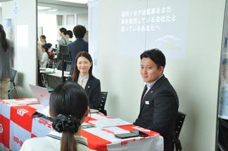 学生たちの質問にも丁寧に答えていただきました