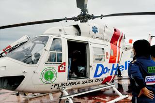 久留米大学病院でドクターヘリ見学会を開催