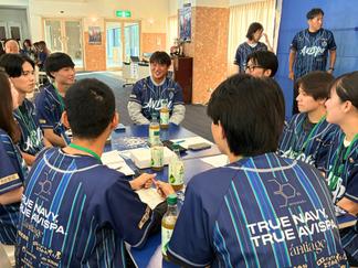 橋本悠選手と一緒に意見を出し合いました