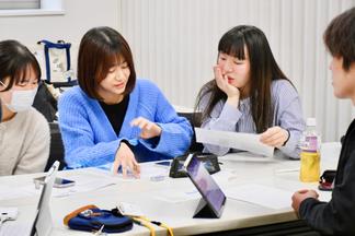 それぞれの職域から意見交換を行います