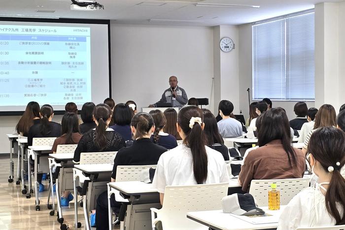 最先端の臨床検査用分析機器の開発現場を見学【医療検査学科】