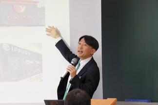 13名の先生が模擬授業を実施