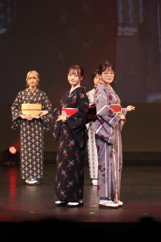 現役学生によるファッションショー