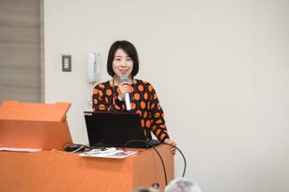 講義する古賀氏