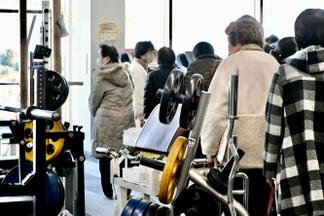 ジムやプールも併設されています