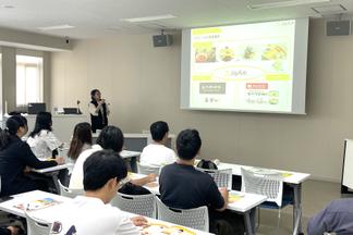 参加企業から会社概要の説明