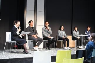 トップアスリートを迎えてのトークセッションの様子