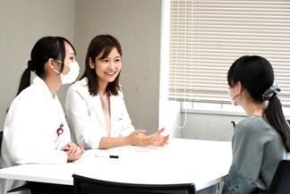 DI推進室による「女性医師と話そう」のブース