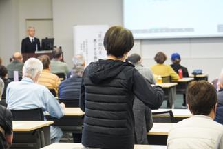 会場からはさまざまな質問が寄せられました