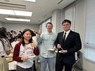大会後の交流会の様子