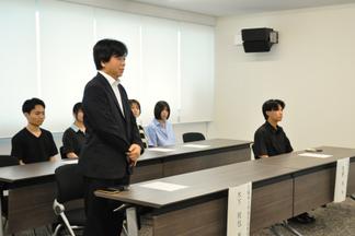 木下教授と「team.csv」メンバー
