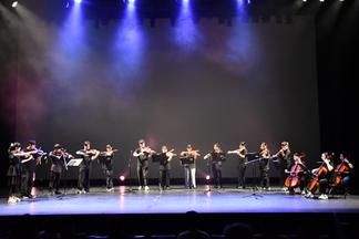 本学「のだめ弦楽合奏団」による演奏