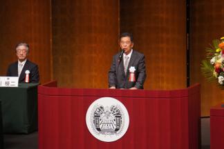 同窓会長 吉田 清隆 様