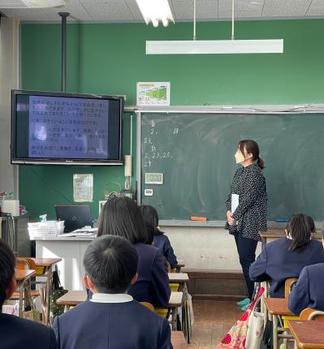 思春期保健出前講座の活動の様子