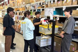 物流拠点の現場視察