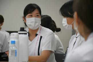 グループごとに1日の振り返り