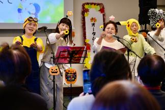 ひまわりの花とたくさんの笑顔を届けました