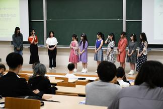 本学の絣藍ドル「あいくる」が「西短MP学科さくら組」と地域連携活動などについてトーク