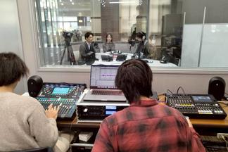 機材オペレーションも学生が担当します