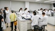 医療検査学科 新校舎に第1期生が来訪