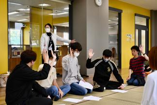つながるめのフィットネススタジオで開催されたかるた大会