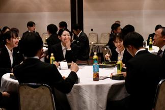 企業・教職員・学生アドバイザーとの昼食懇談会