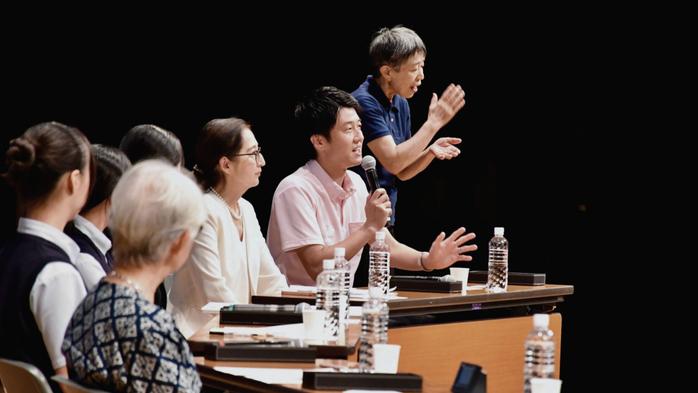八女市男女共同参画講演会に文学部学生がパネリストとして登壇