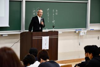 料理研究家の土井善晴 先生