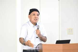 講義する石橋晃教授