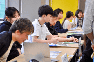 会場の様子