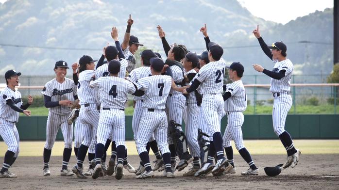 準硬式野球部が九州六大学準硬式野球リーグ戦で秋春連覇を達成！