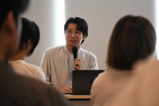 ゲストスピーカーの井上智史さん（九州大学大学院人間環境学研究院講師）