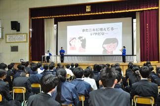 成長の変化には個人差があることを説明