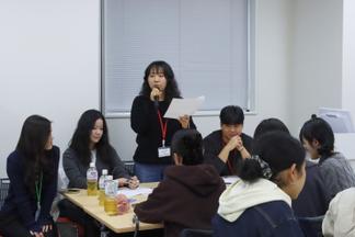 意見をまとめて、韓国語と日本語で発表