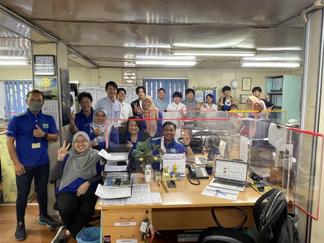 日系企業での研究発表と施設・オフィスの見学