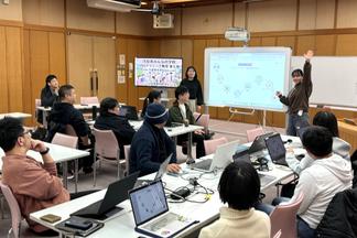 子どもが喜ぶ教室の雰囲気作りを練習