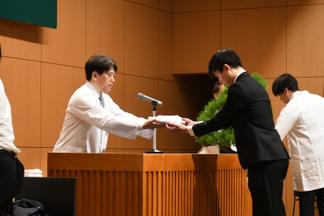 医学科白衣授与式