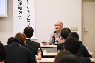 質問に答える大川医療センター病院長特別補佐
