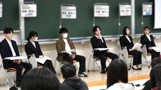 商学部4年生による就活体験報告会を開催