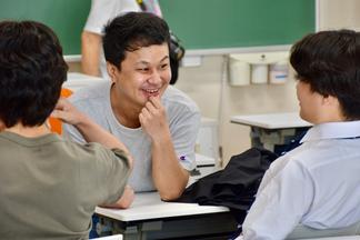 現地での生活や文化、研修内容についてお答えいただきました
