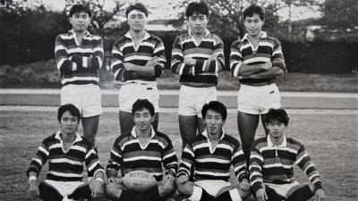 学生時代はラグビー部で活躍、心臓血管外科医になることを後押ししてくれた仲間たち (1989年西医体準優勝、田山先生は前列左から2番目)