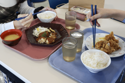 物価高騰から学生を支援ー学食2割引きキャンペーンを実施（御井キャンパス）