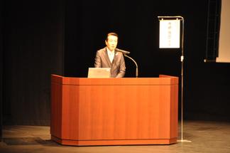 福岡県教育委員会の寺崎雅巳教育長