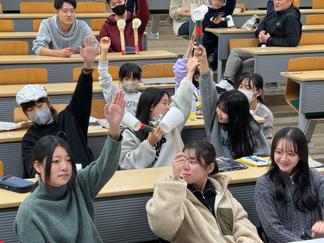 完成した人は手を挙げて!
