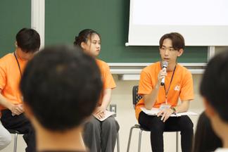 学生による座談会